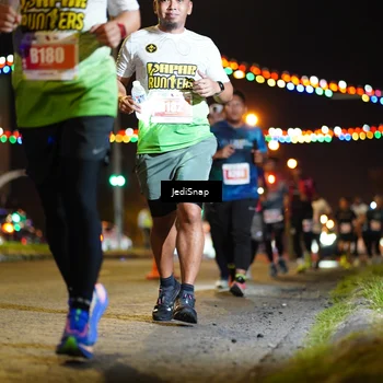 Runner Photo 4422765
