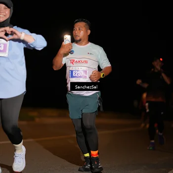 Runner Photo 4422776