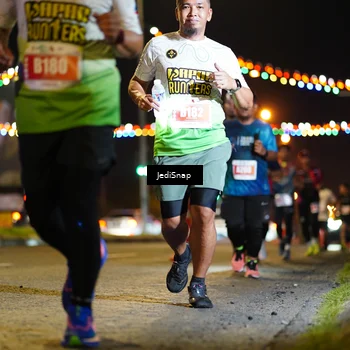 Runner Photo 4422787