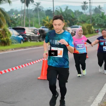 Runner Photo 4423035