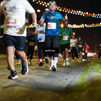 Runner Photo 4423085