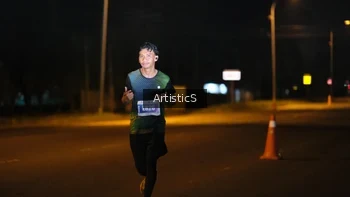 Runner Photo 4423109