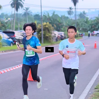 Runner Photo 4423174