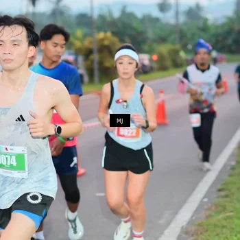 Runner Photo 4423237