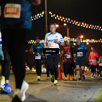Runner Photo 4423260