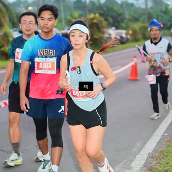 Runner Photo 4423266