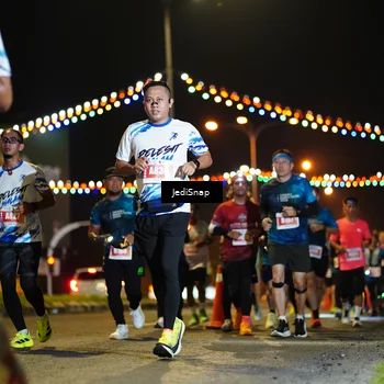 Runner Photo 4423273