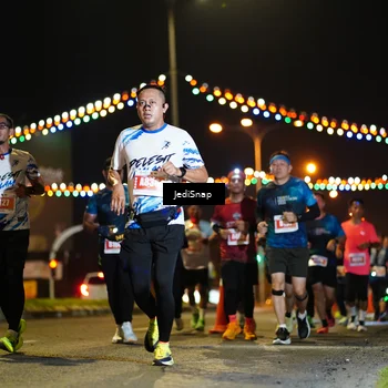 Runner Photo 4423274