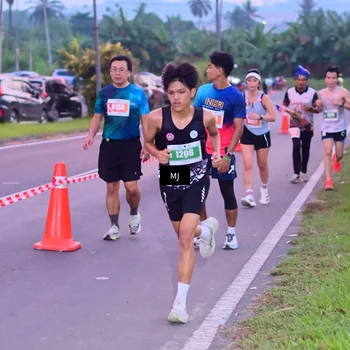 Runner Photo 4423309