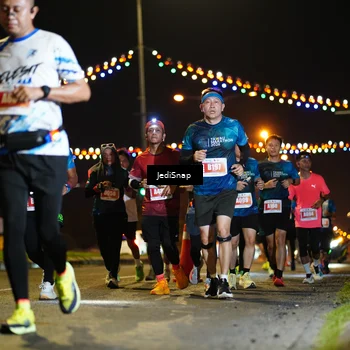 Runner Photo 4423316