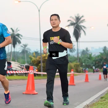 Runner Photo 4423330