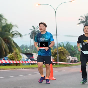 Runner Photo 4423338