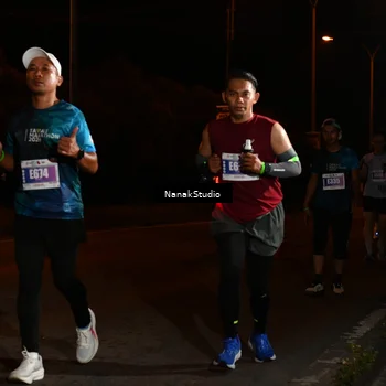 Runner Photo 4423360