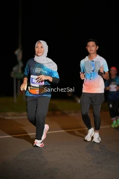 Runner Photo 4423373