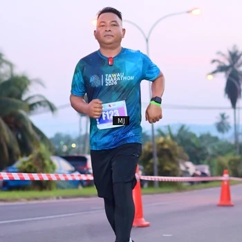 Runner Photo 4423376