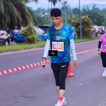 Runner Photo 4423392