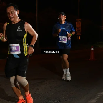 Runner Photo 4423404