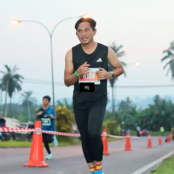 Runner Photo 4423406