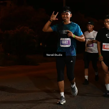 Runner Photo 4423462
