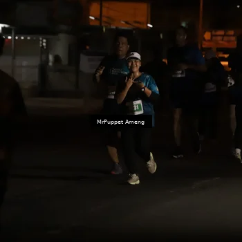 Runner Photo 4423472