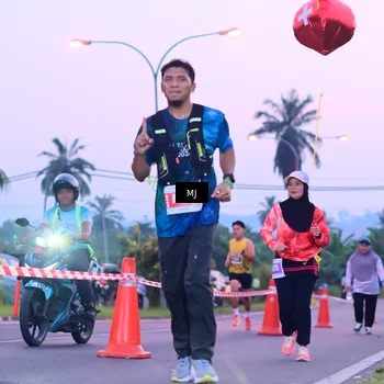 Runner Photo 4423495