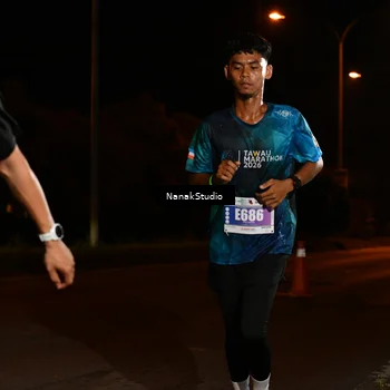 Runner Photo 4423498