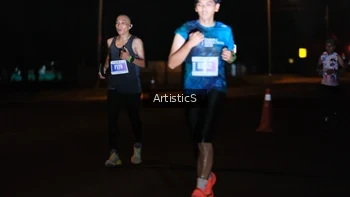 Runner Photo 4423530