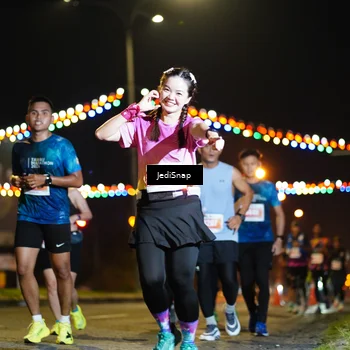 Runner Photo 4423543