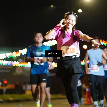 Runner Photo 4423564