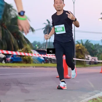 Runner Photo 4423567