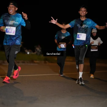 Runner Photo 4423612