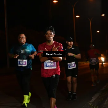 Runner Photo 4423618