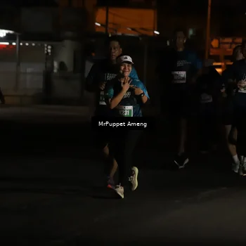 Runner Photo 4423631