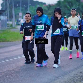 Runner Photo 4423653