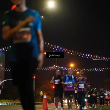 Runner Photo 4423656