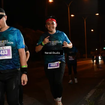 Runner Photo 4423690