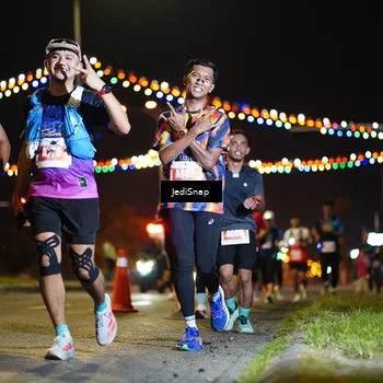 Runner Photo 4423724