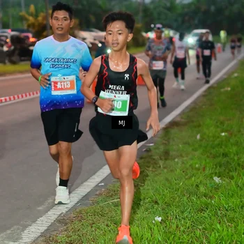 Runner Photo 4423790