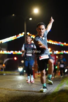 Runner Photo 4423825