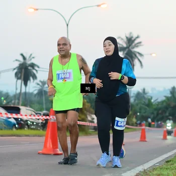 Runner Photo 4423976