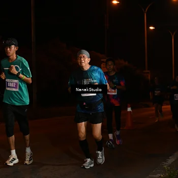 Runner Photo 4424073