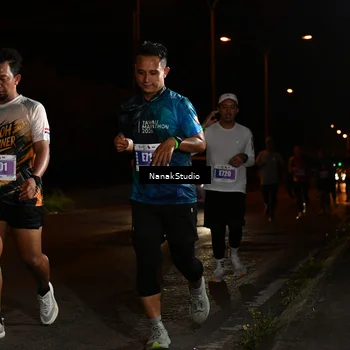 Runner Photo 4424195