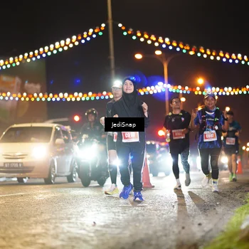 Runner Photo 4424359