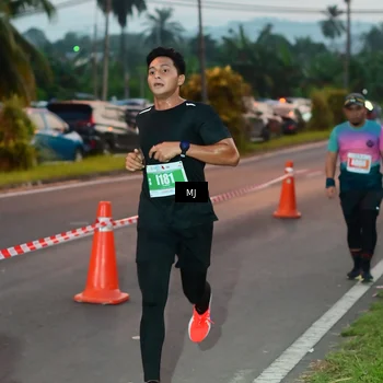 Runner Photo 4424393