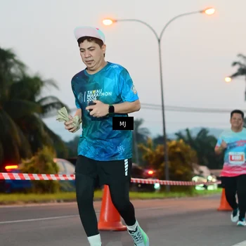 Runner Photo 4424419