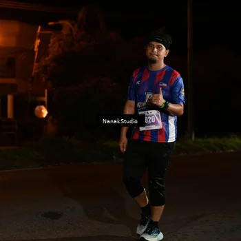 Runner Photo 4424442