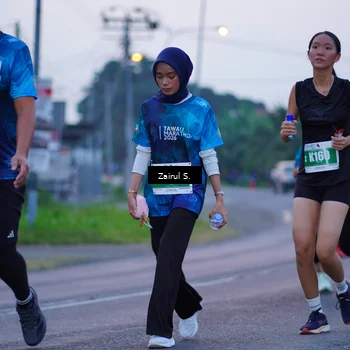 Runner Photo 4424474