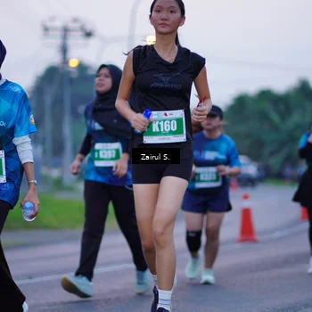 Runner Photo 4424475
