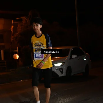 Runner Photo 4424512