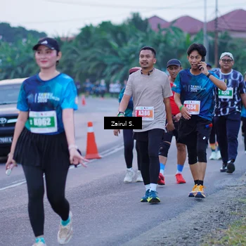 Runner Photo 4424535